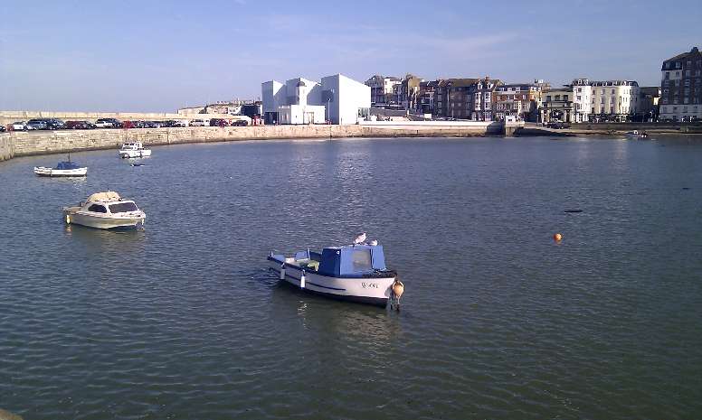 Turner Contempory from Harbour Wall Pier