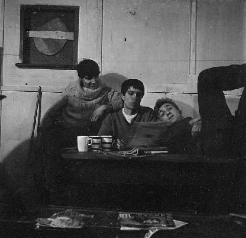 Crew Relax