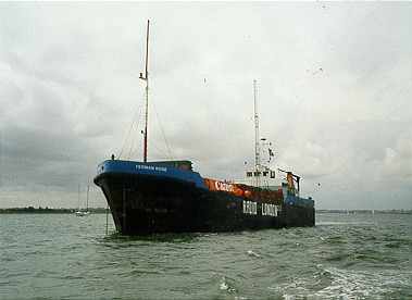 Yeoman Rose from port bow