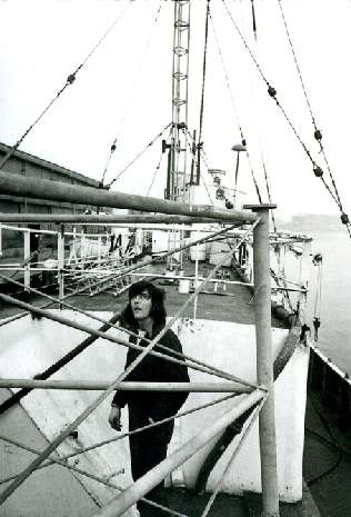 Chicago by mast base section