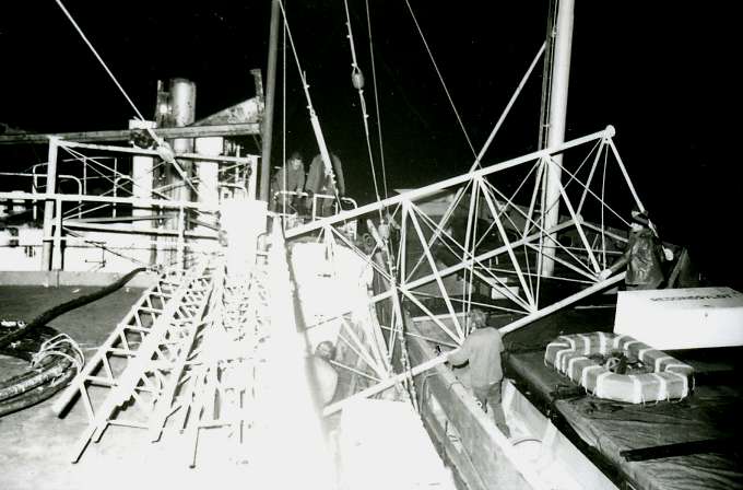 Mast section transfer