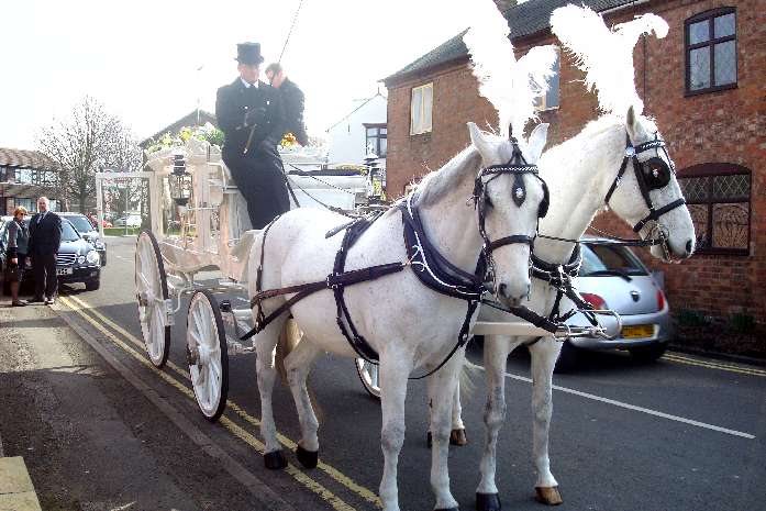 Dorothy's funeral herse