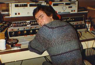 Engineer Stuart Vincent in Caroline studio