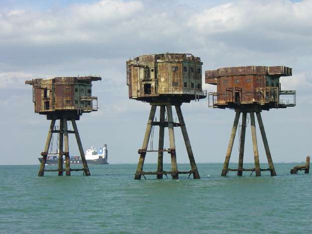 Shivering Sands Bofors, G1 & Control Towers