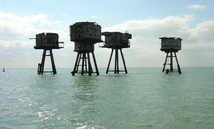 Shivering Sands Forts looking north west