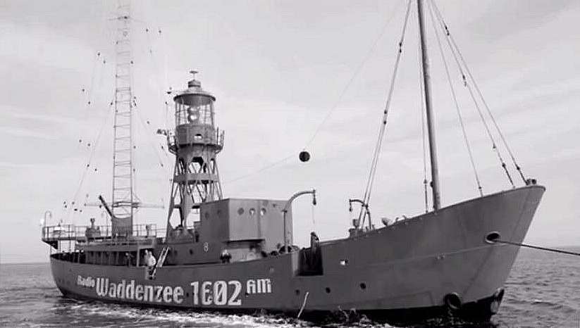 Jenny Baynton under tow 1