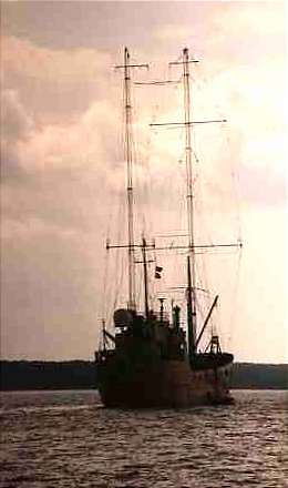 MV Communicator on Stour 2