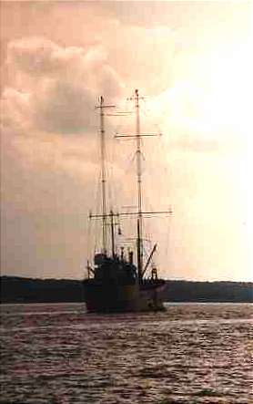 MV Communicator on Stour 1