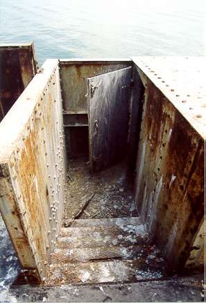 Bofors roof stairs