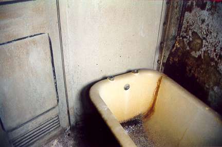 Ratings Bathroom on lower level