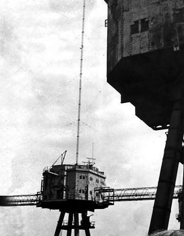 Radio 390 alongside G1