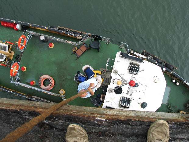 X-Pilot deck Tony down the rope