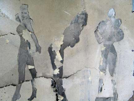Pin-Ups on Walls - Demoiselles