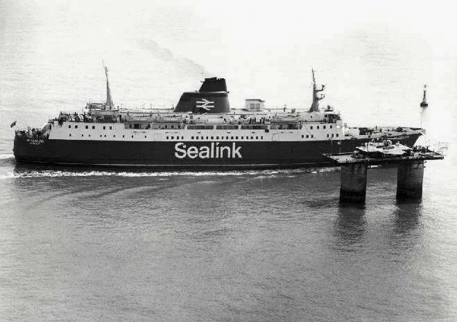 St Edumund dwarfs sealand