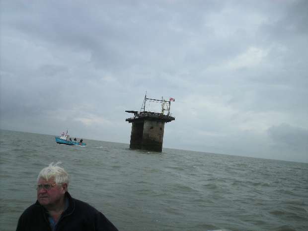Fort flying Sealand colours
