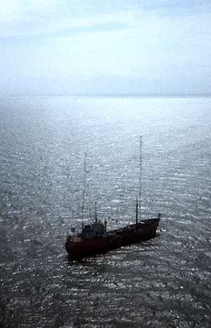 Communicator starboard quarter stern
