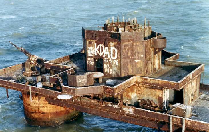 Tongue Fort deck-bridge from air 1981