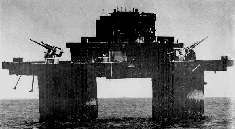U3 HMS Tongue Fort May 1992