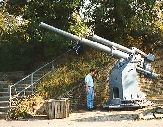 U3 HMS Tongue Fort 3.7" gun