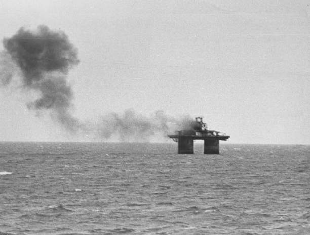 Sunk Head fuses burning